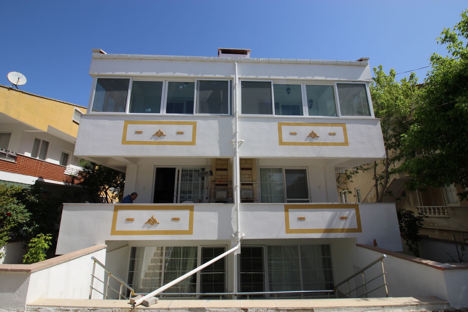 SAROS KÖRFEZİ ERİKLİDE SEZONLUK (105 GÜN) 1+1 DAİRE