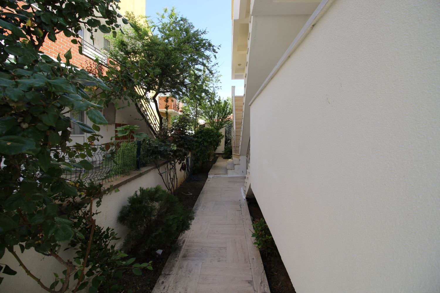 SAROS KÖRFEZİ ERİKLİDE SEZONLUK (105 GÜN) 1+1 DAİRE