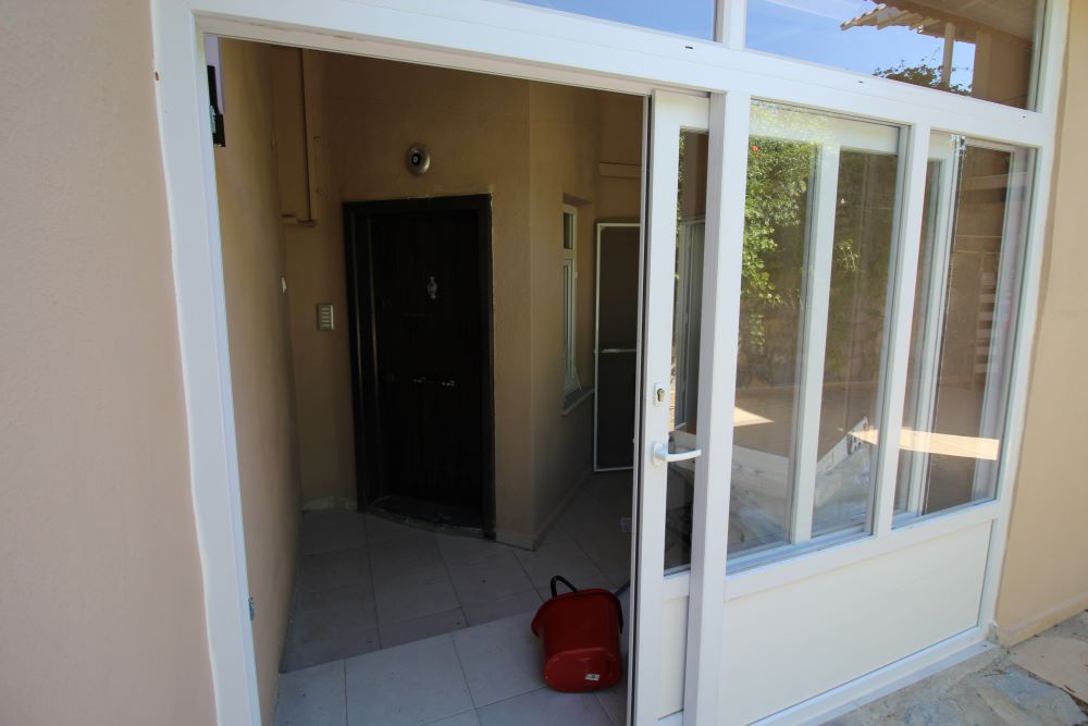 SAROS KÖRFEZİ MECİDİYE SAHİLİNDE KİRALIK KLİMALI DAİRE