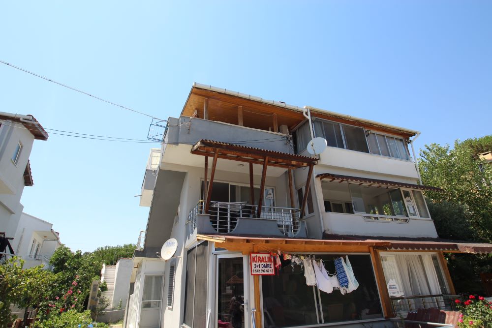 DAİREMİZ TERAS KAT 2+1 DENİZE 150 METRE