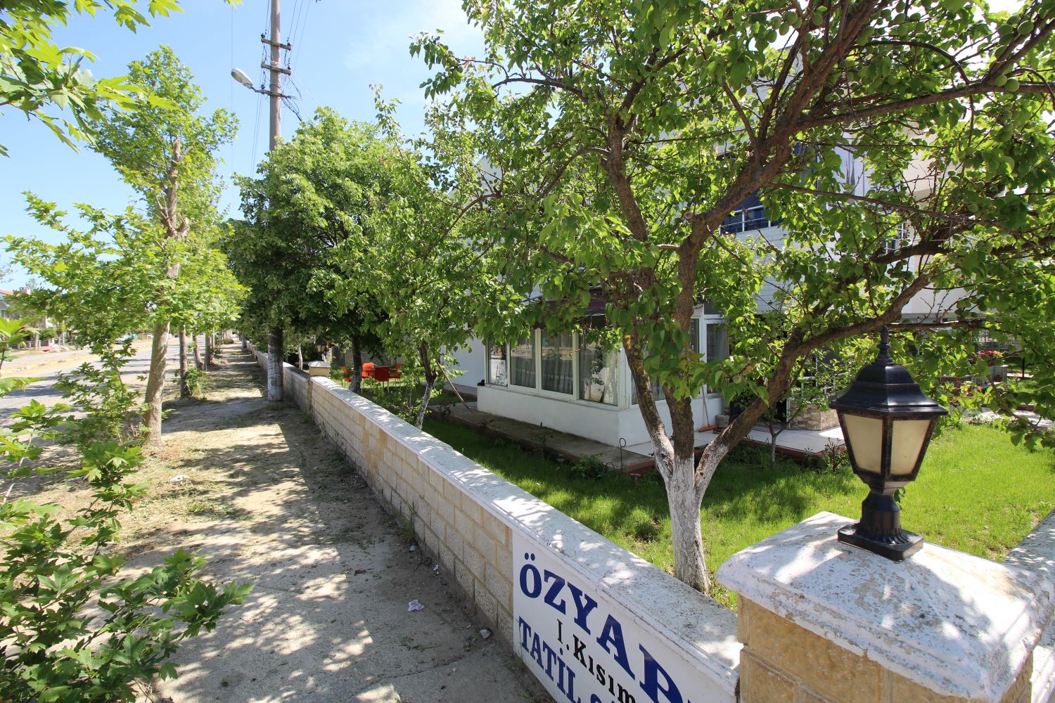 SAROS KÖRFEZİ ERİKLİDE SATILIK 2+1 HAVUZLU DAİRE