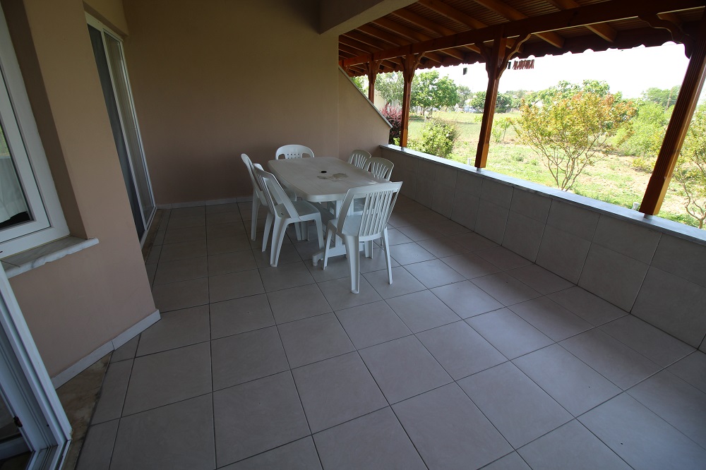 SAROS KÖRFEZİ MECİDİYE SAHİLİNDE 1+1 KİRALIK LÜX DAİRE