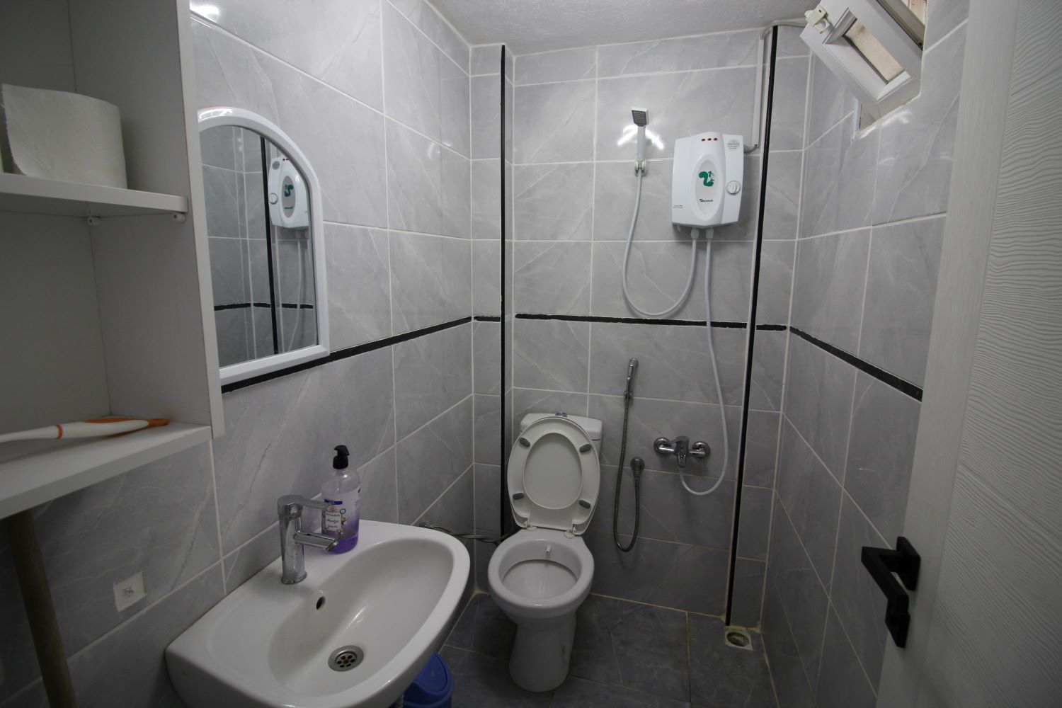 SAROS KÖRFEZİ ERİKLİDE SATILIK 2+1 HAVUZLU DAİRE