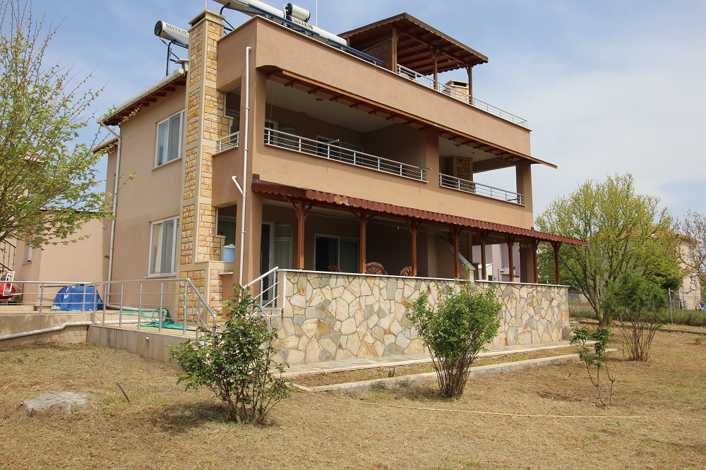 SAROS KÖRFEZİ MECİDİYE SAHİLİNDE 1+1 KLİMALI LÜXS DAİRE