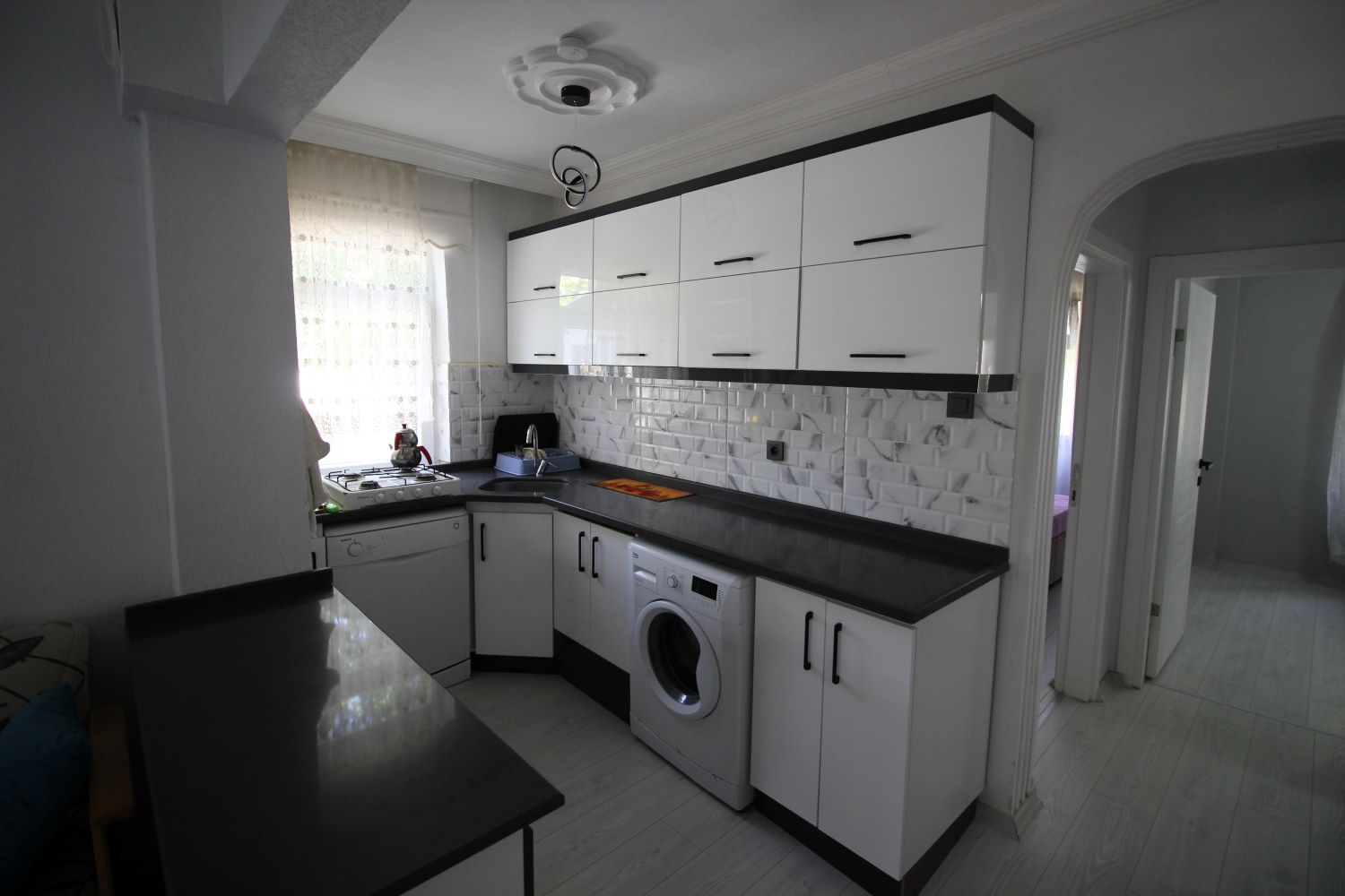 SAROS KÖRFEZİ ERİKLİDE SATILIK 2+1 HAVUZLU DAİRE