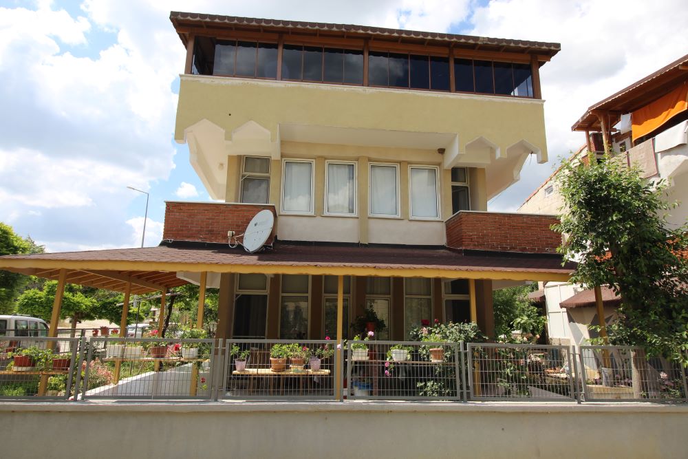 SAROSUN İNCİSİ ERİKLİDE KİRALIK 4+1 TRİPLEX DAİRE